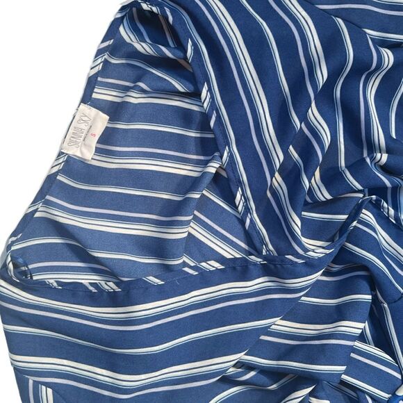 Sienna Sky Faux Wrap Top NWOT - Picture 11 of 12